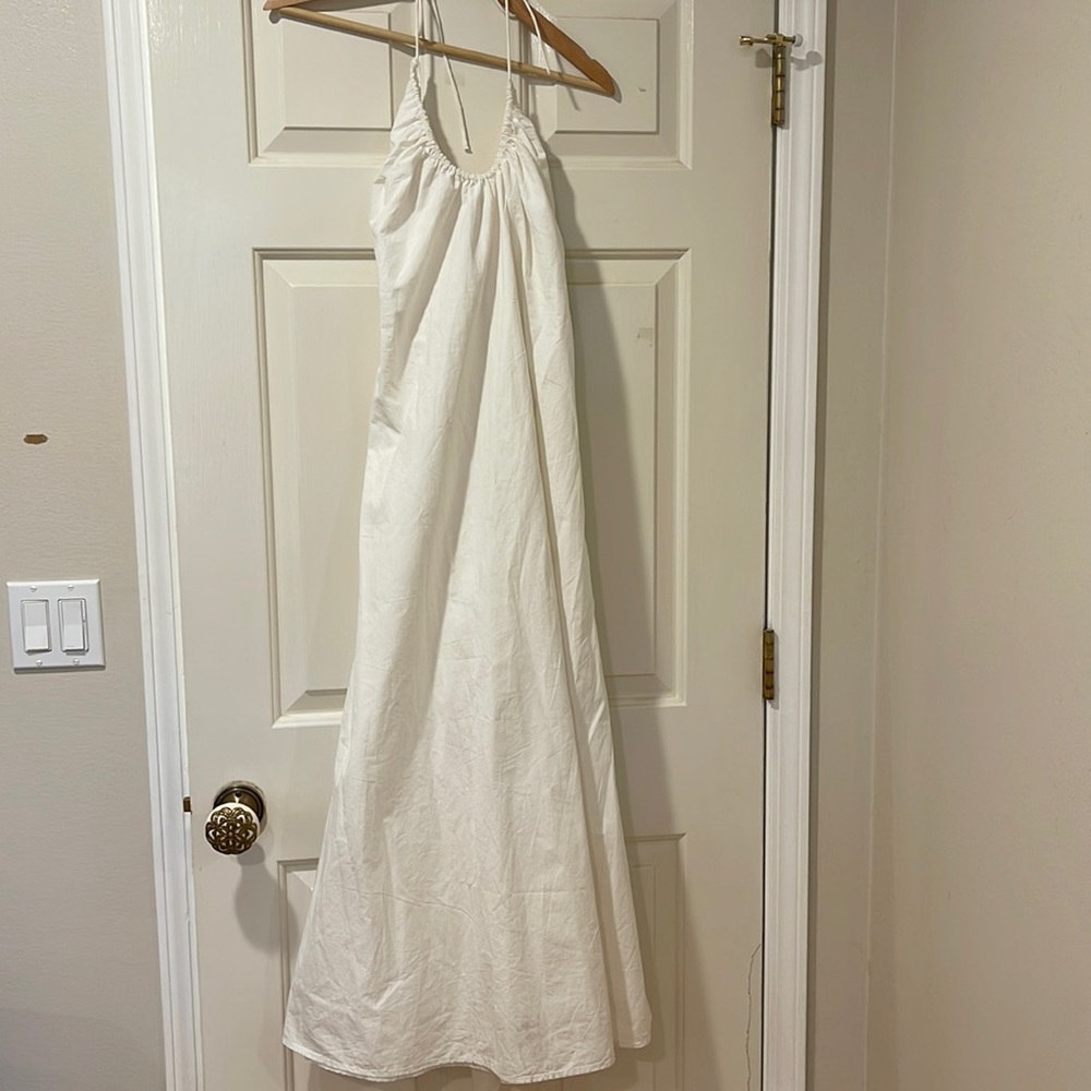 Anthropologie NWT ivory halter maxi dress, size small, in perfect condition.